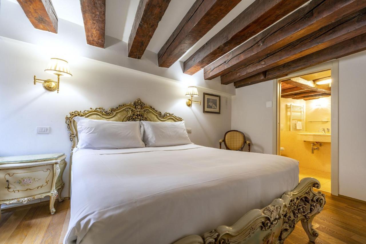 Gondola Luxury - Campo Santi Filippo E Giacomo By Wonderful Italy Venice Exterior photo
