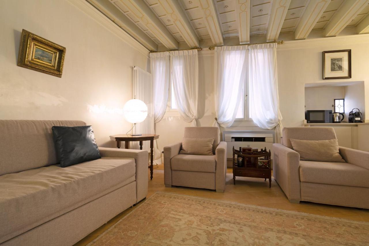 Gondola Luxury - Campo Santi Filippo E Giacomo By Wonderful Italy Venice Exterior photo